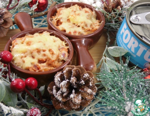 Горячая закуска из тунца с томатами Горячая закуска из тунца с томатами