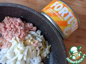 Кальмары, фаршированные тунцом и рисом