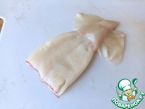 Кальмары, фаршированные тунцом и рисом