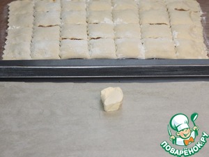 Подушечки из слоеного теста с начинкой Подушечки из слоеного теста с начинкой