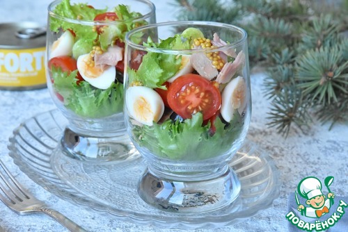 Порционный салат с тунцом