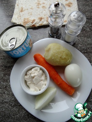 Рожок из лаваша с салатом "Мимоза"