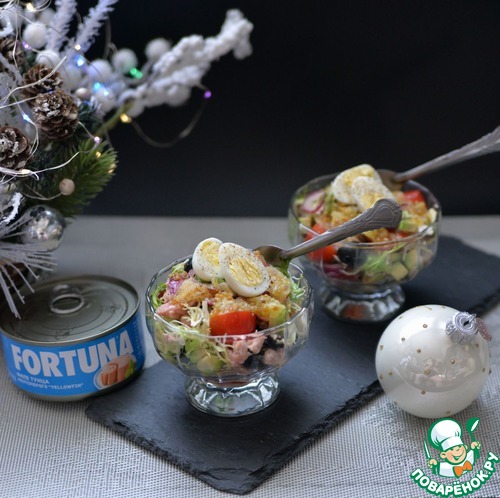 Салат из тунца с имбирной заправкой Салат из тунца с имбирной заправкой