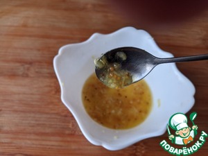 Салат из тунца с имбирной заправкой Салат из тунца с имбирной заправкой