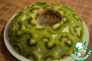 Салат "Изумрудный" с грецкими орехами