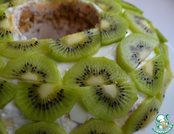 Салат "Изумрудный" с грецкими орехами