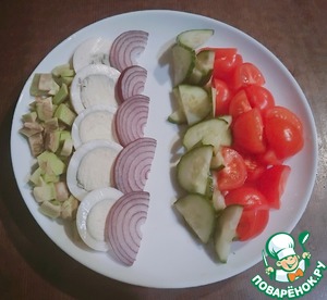 Салат порционный с тунцом