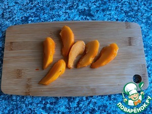 Салат с хурмой и авокадо Салат с хурмой и авокадо