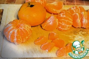 Салат с мандаринами и кедровыми орешками Салат с мандаринами и кедровыми орешками