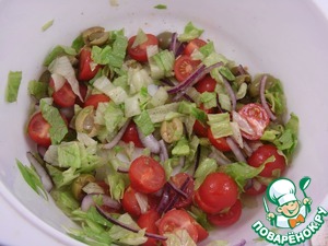 Салат с сырно-рыбными шариками