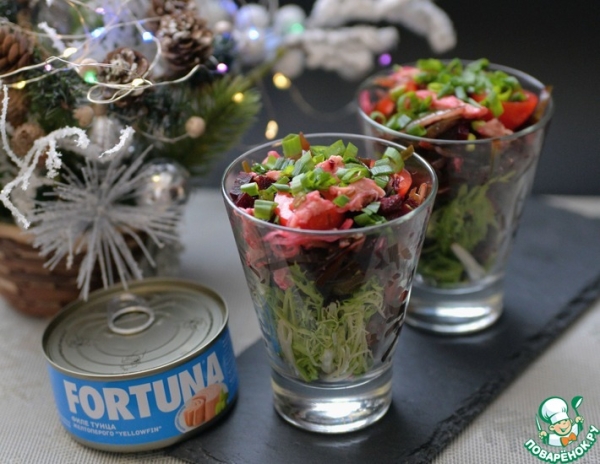 Салат с тунцом "На морском дне" Салат с тунцом "На морском дне"