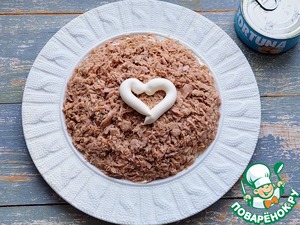 Салат с тунцом "Новогодний шар" Салат с тунцом "Новогодний шар"