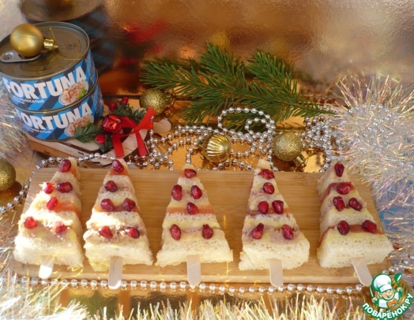 Сэндвичи "Рождественские елки" с тунцом
