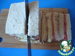 Сэндвичи "Рождественские елки" с тунцом