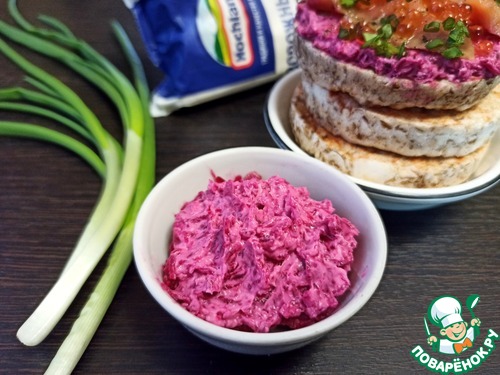 Свекольно-сливочный паштет с печеным чесноком