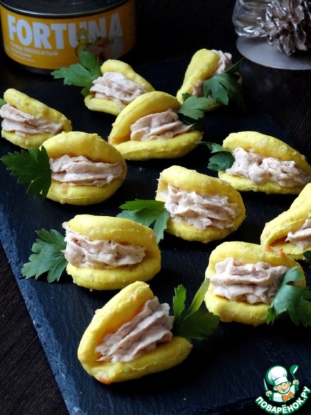 Сырное печенье с начинкой из тунца Сырное печенье с начинкой из тунца