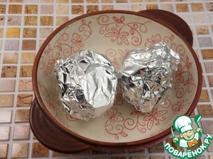 Тарталетки с тунцом и свекольным паштетом Тарталетки с тунцом и свекольным паштетом