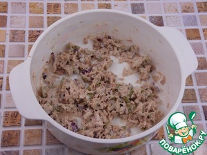 Тарталетки с тунцом и свекольным паштетом Тарталетки с тунцом и свекольным паштетом