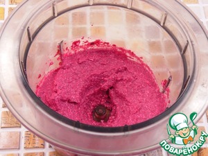 Тарталетки с тунцом и свекольным паштетом Тарталетки с тунцом и свекольным паштетом