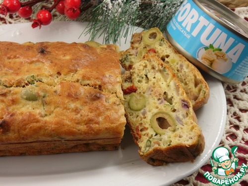 Закусочный кекс с тунцом и оливками Закусочный кекс с тунцом и оливками