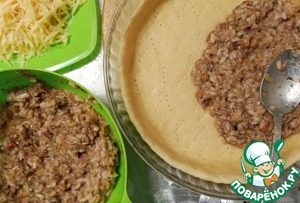 Пирог с консервированным тунцом