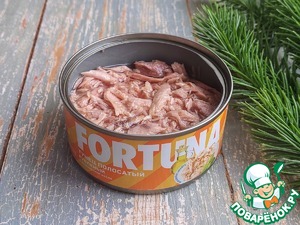 Пирог со шпинатом и тунцом "Снежинка"