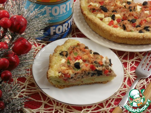 Киш с тунцом и перцем Киш с тунцом и перцем