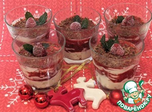 Десерт с творогом, маскарпоне и малиновым соусом Десерт с творогом, маскарпоне и малиновым соусом