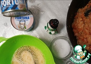 Пирог с консервированным тунцом