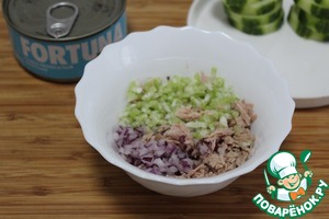 Фуршетная закуска с тунцом Фуршетная закуска с тунцом