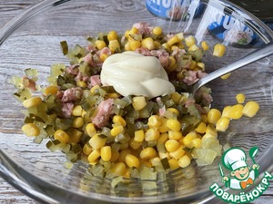 Легкий салат с рубленым тунцом и креветками Легкий салат с рубленым тунцом и креветками