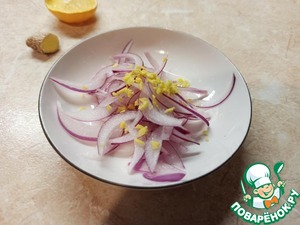 Овощной салат с тунцом и имбирём