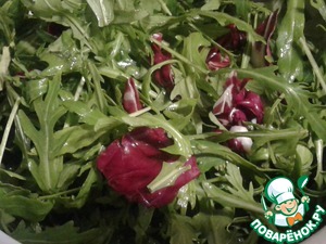 Салат "Гурман" из печени трески с вялеными помидорами Салат "Гурман" из печени трески с вялеными помидорами