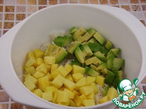 Салат с рисом, тунцом и манго Салат с рисом, тунцом и манго