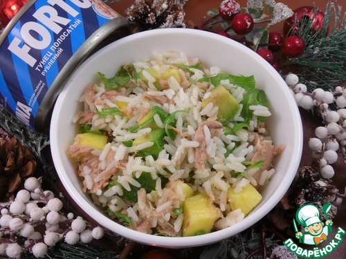 Салат с рисом, тунцом и манго Салат с рисом, тунцом и манго