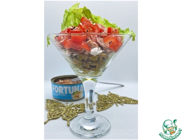 Салат с тунцом и чесноком