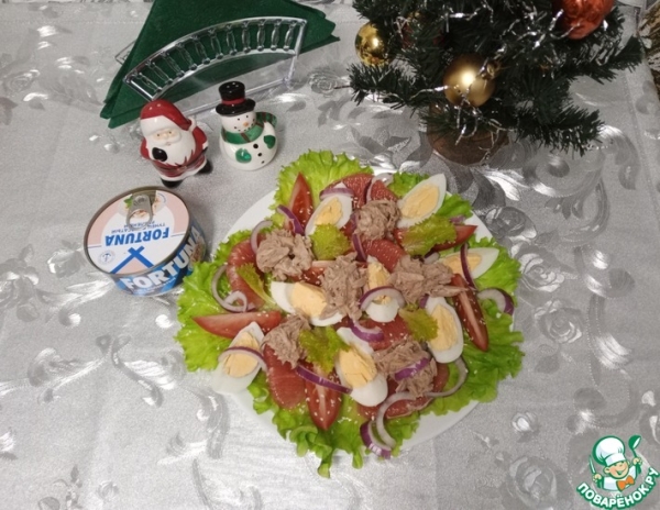 Салат с тунцом и грейпфрутом