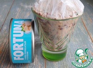 Сырная закуска "Ёлочка" с тунцом