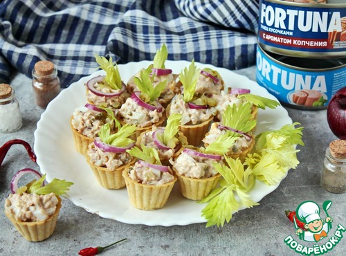 Тарталетки с тунцом и огурцом