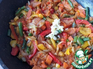 Тёплый салат из овощей и тунца Тёплый салат из овощей и тунца