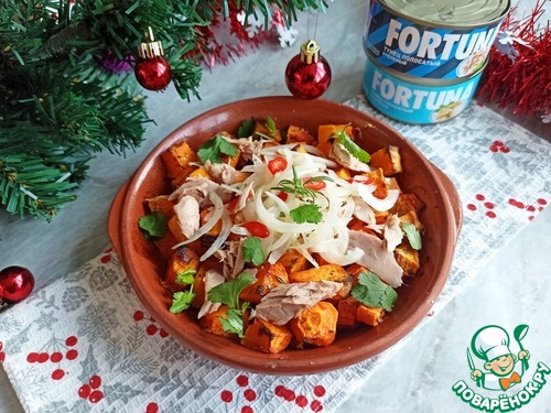 Тёплый салат с тыквой и тунцом