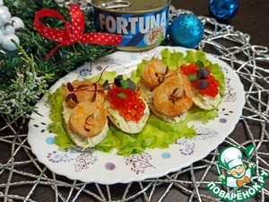 Тосты с авокадо-тунцовым паштетом и креветками Тосты с авокадо-тунцовым паштетом и креветками