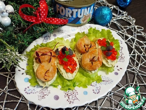 Тосты с авокадо-тунцовым паштетом и креветками Тосты с авокадо-тунцовым паштетом и креветками