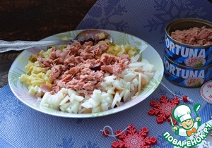 Винегрет с острой капустой и тунцом