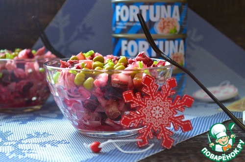 Винегрет с острой капустой и тунцом