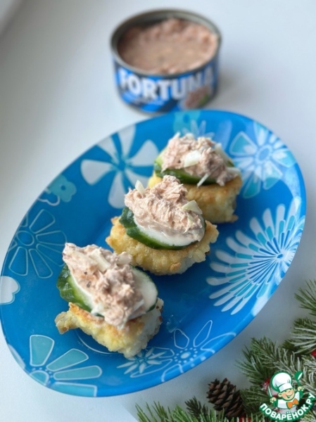 Закуска «Тунец на рисовой подушке»