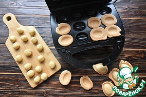 Закусочные орешки с тунцом и рикоттой