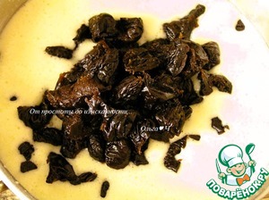 Кекс с черносливом и миндальной мукой