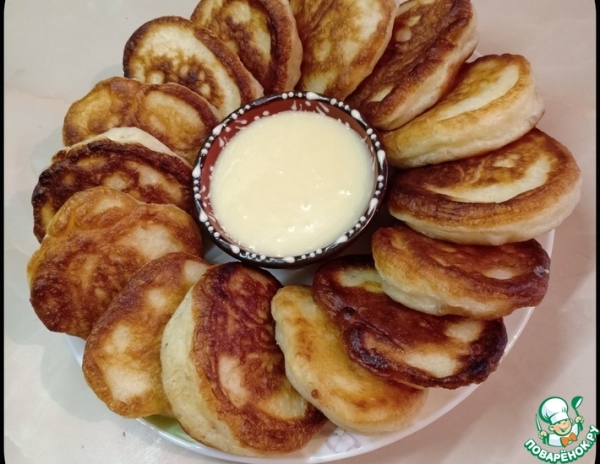 Пышные оладьи на дрожжах