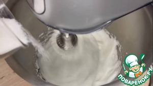 Апельсиновый рулет с апельсиновым кремом Апельсиновый рулет с апельсиновым кремом